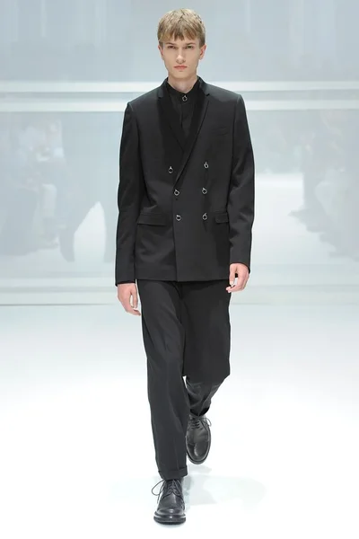 Look 40